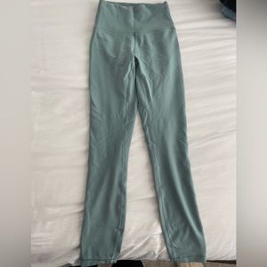 Lululemon size 2